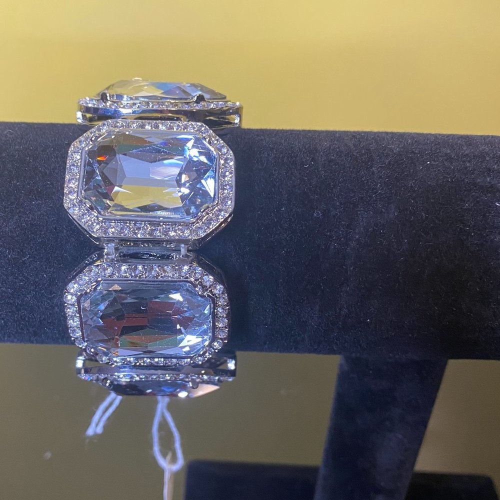 Traci Lynn - Classical Bracelet